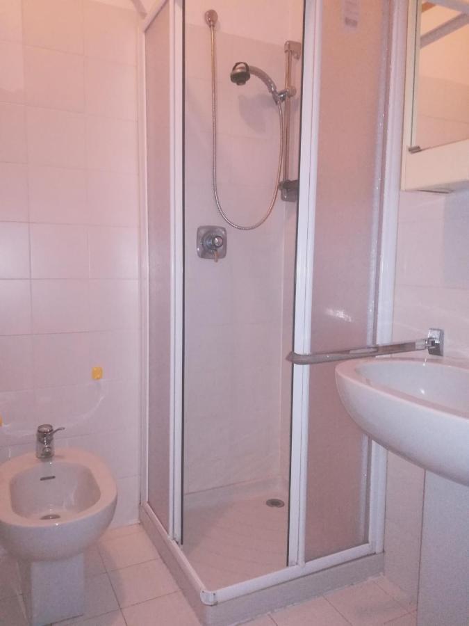Valsassina Rent Apartamento Introbio Exterior foto