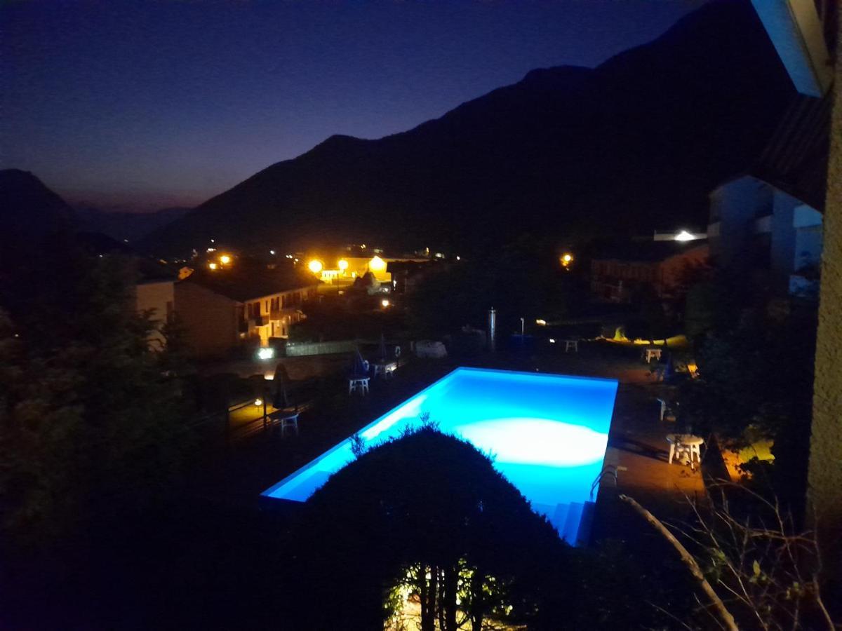 Valsassina Rent Apartamento Introbio Exterior foto